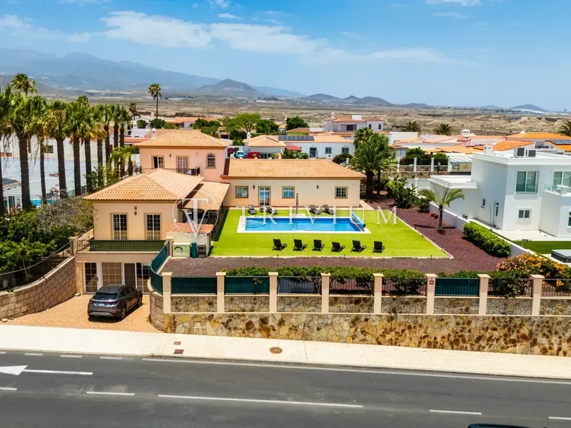 Villa de 8 dormitorios en Golf del Sur